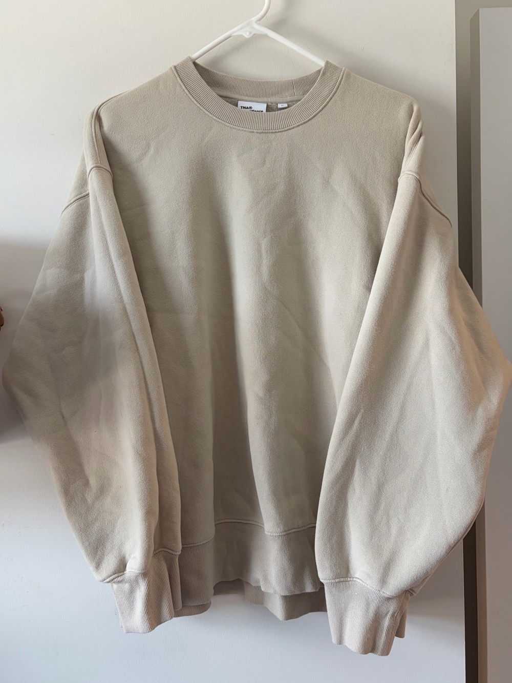 TNA ARITZIA SWEATFLEECE FLEECE BOYFRIEND FIT BEIGE SIZE MEDIUM CREWNECK SWEATER - Picture 1 of 5